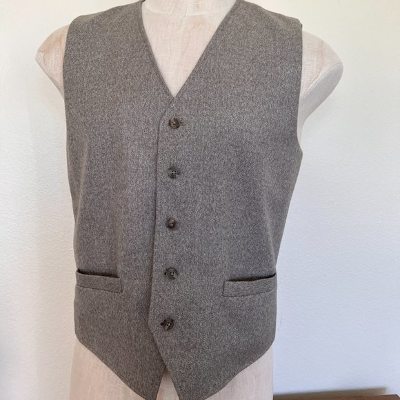 Joseph Abboud - Tan Vest - Button - Lined - Size Medium - Picture 1 of 9